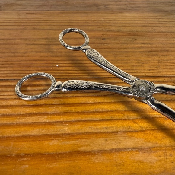 Vintage Silverplate Pastry Serving Tongs | Ornate Etched Design |  Hong Kong - Picture 10 of 15